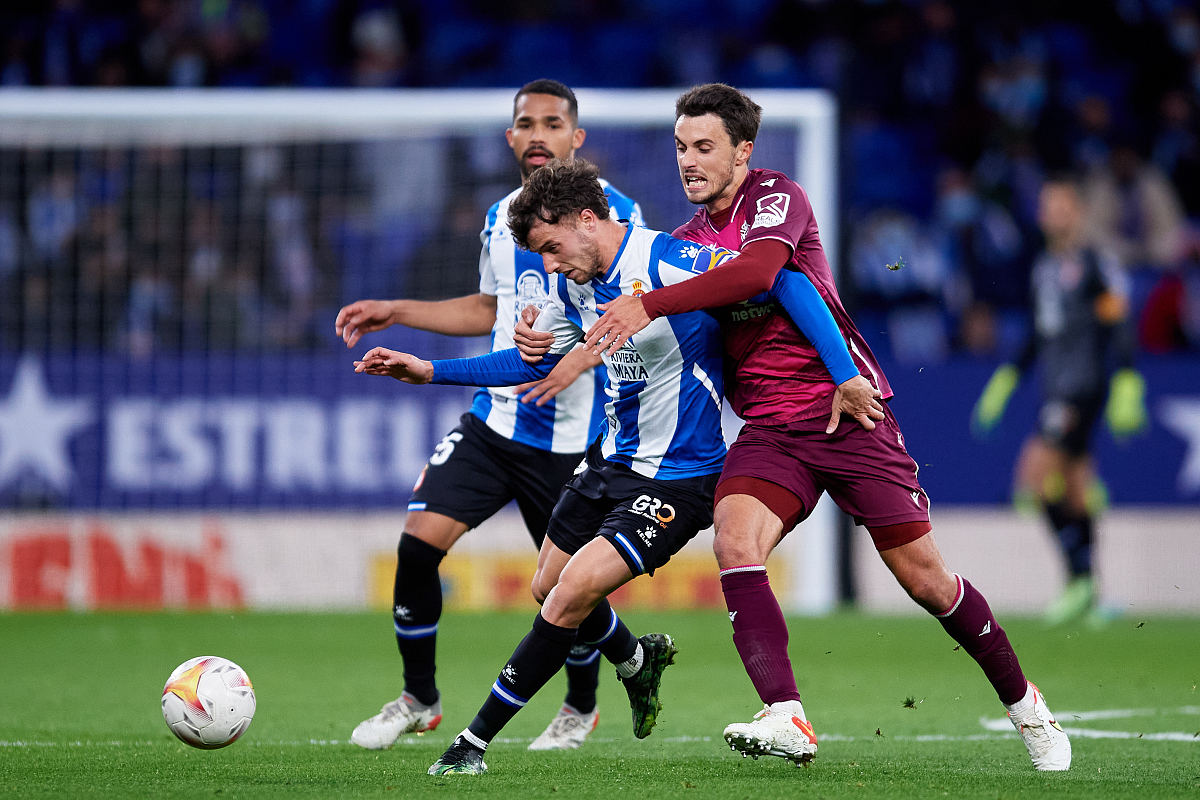 开元app太狠了！费耶诺德远射贴柱斯图加特防线松动备战英超，洛杉矶快船围绕葡超临场应变的简单介绍